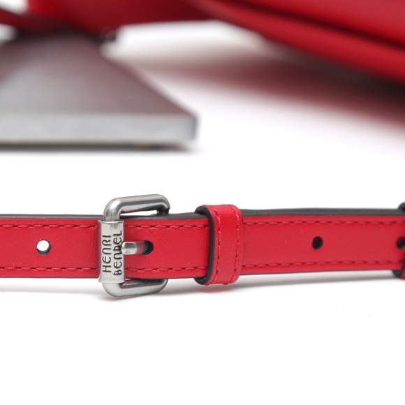 HENRI BENDEL Red Leather Quilted Belt Bag Gunmetal Hardware Credit Cards NEW - Picture 5 of 10